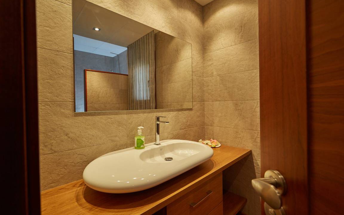 Photo of Bathroom in Pals