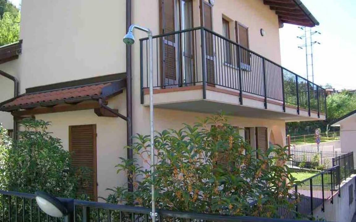 Photo of Patio Balcony in Lierna