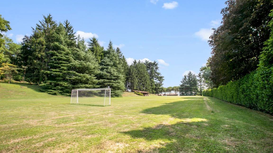 Photo of Outdoor in Carella