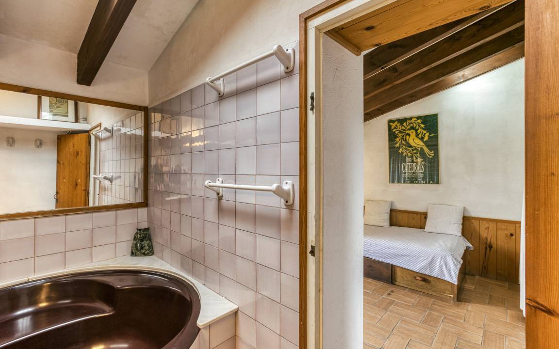 Photo of Bathroom in Palau-Sator