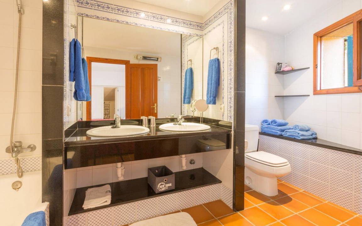 Photo of Bathroom in Cala Mandia
