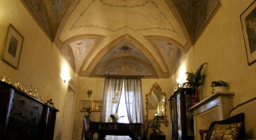 Photo of Others in Tovo San Giacomo