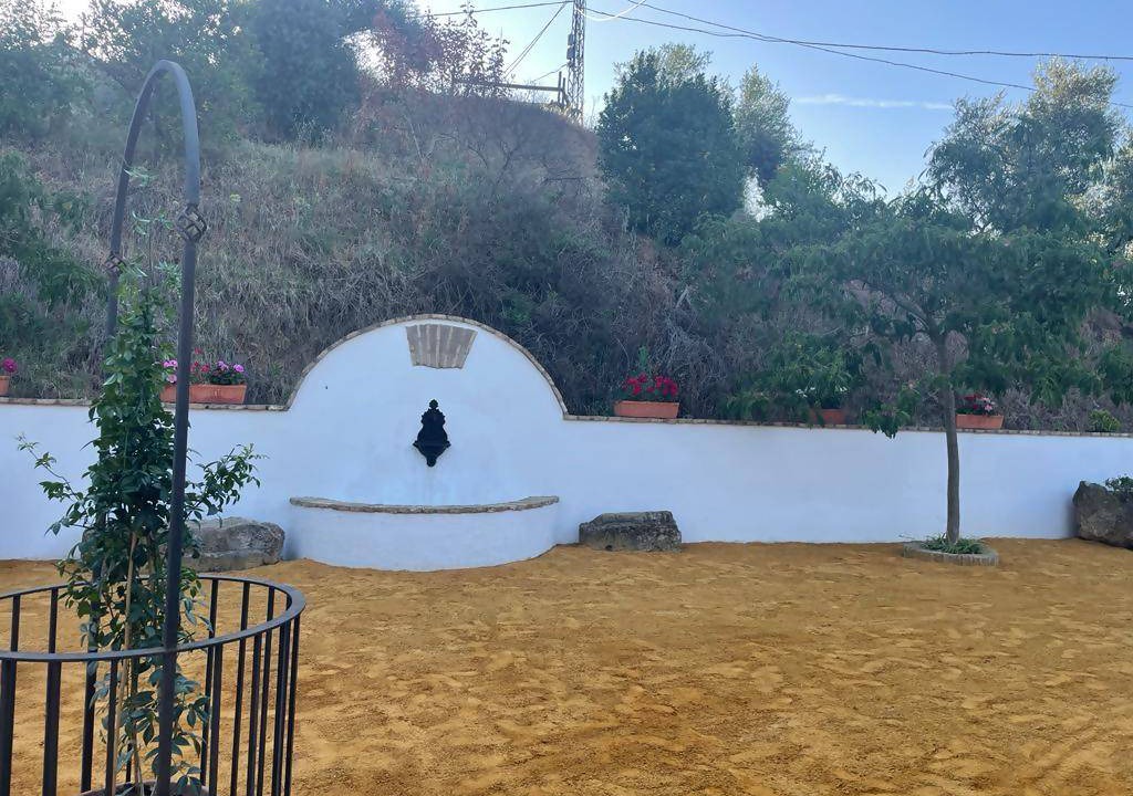 Photo of Others in Lora Del Rio