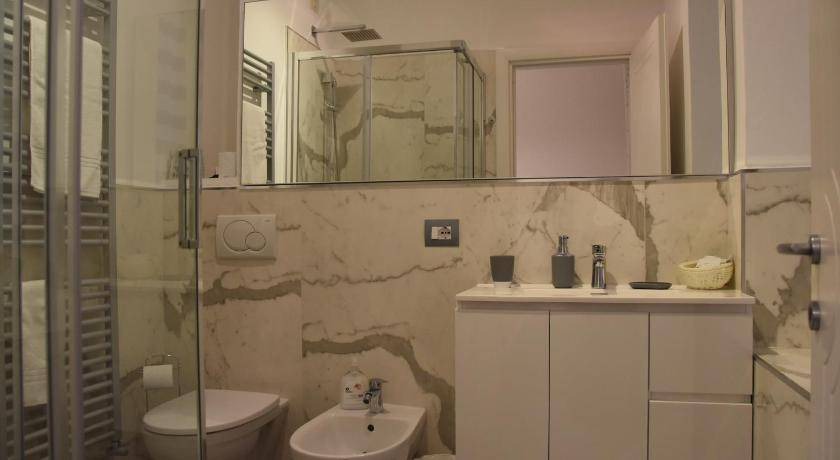 Photo of Bathroom in La Spezia Historic Centre