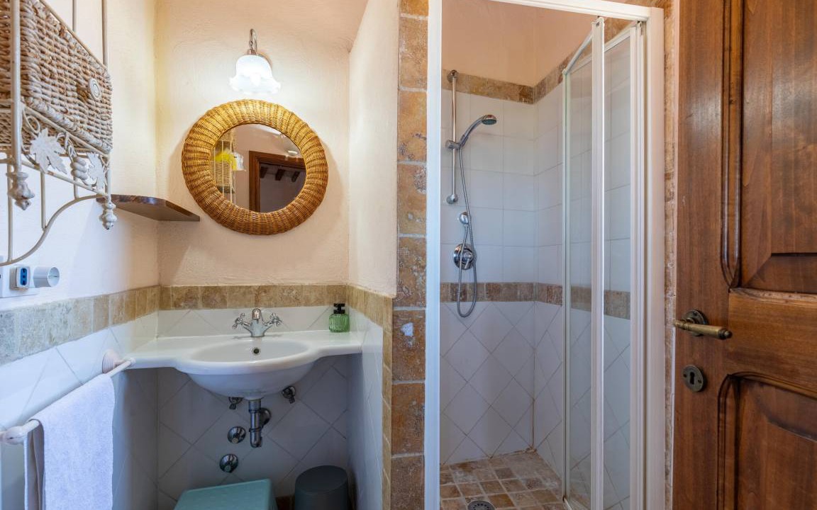 Photo of Bathroom in Izzalini