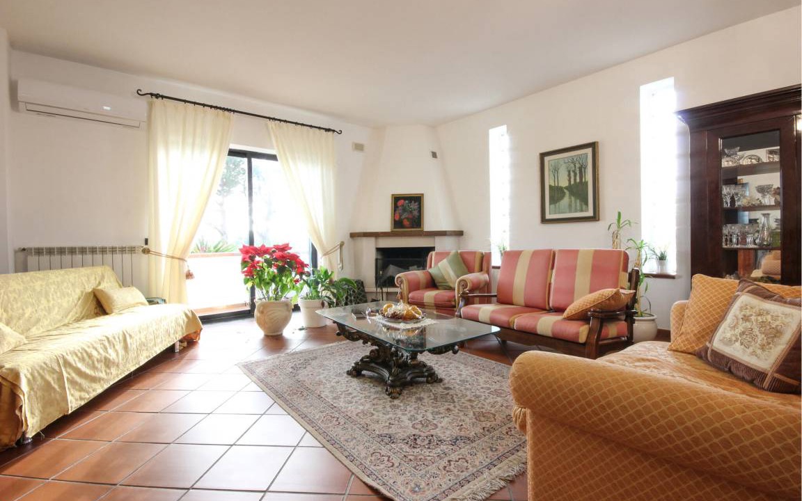 Photo of Livingroom in Arco Felice
