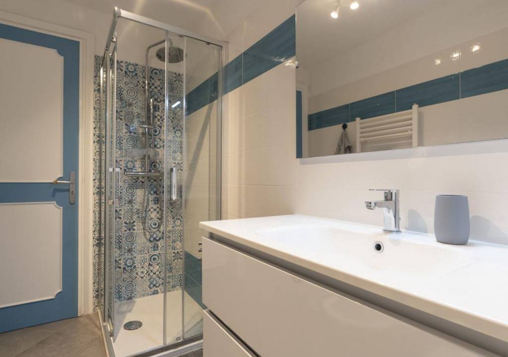 Photo of Bathroom in Capo Mimosa-Rollo