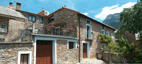 Photo of Buildings in Laspuna