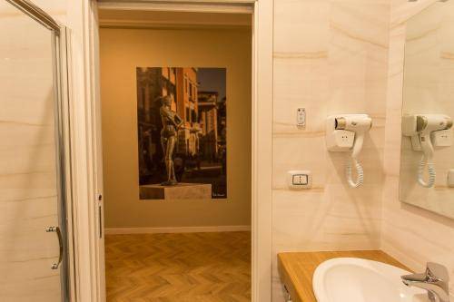 Photo of Bathroom in Cosenza