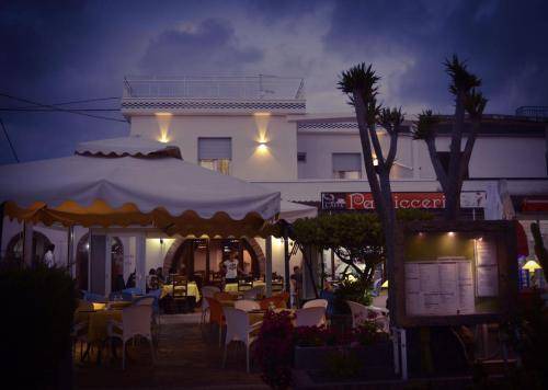 Photo of Others in Paestum