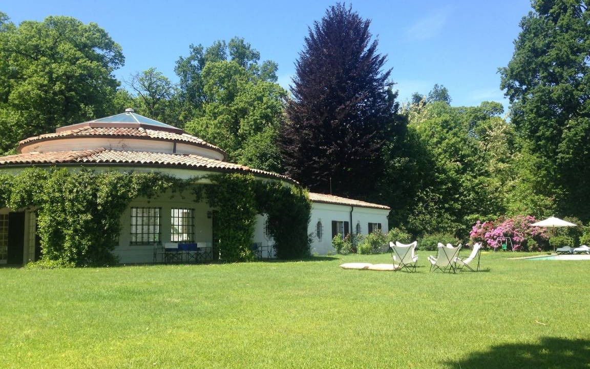 Photo of Buildings in Dormelletto