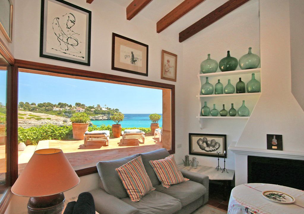 Photo of Livingroom in Cala Mandia
