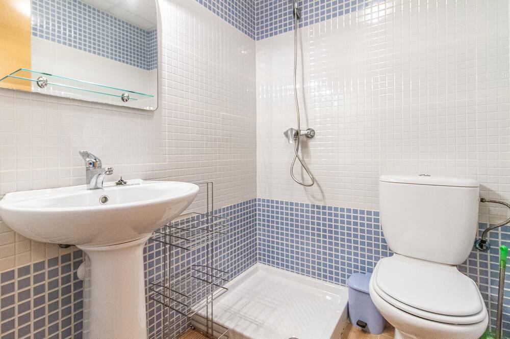 Photo of Bathroom in Los Geraeos