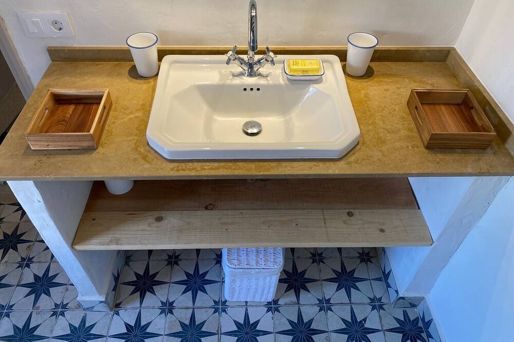 Photo of Bathroom in Sant Jaume dels Domenys