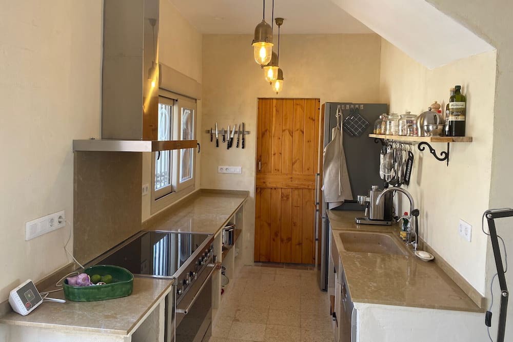 Photo of Kitchen in Sant Jaume dels Domenys