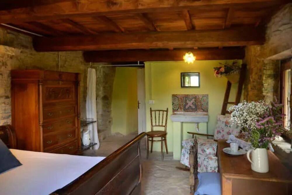 Photo of Bedroom in Montegabbione