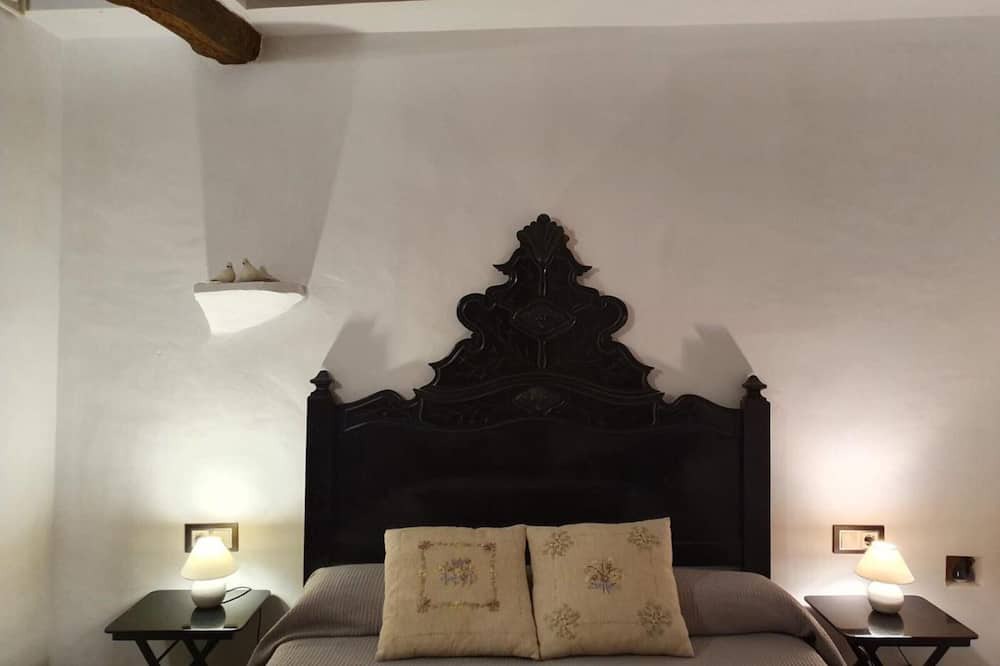 Photo of Bedroom in Falset