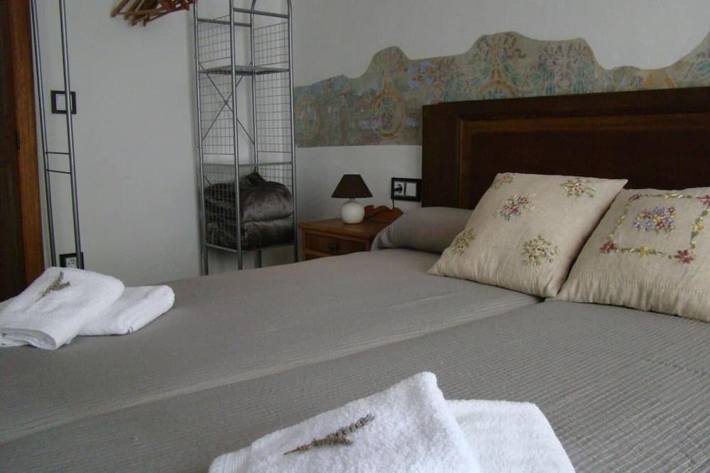 Photo of Bedroom in Falset