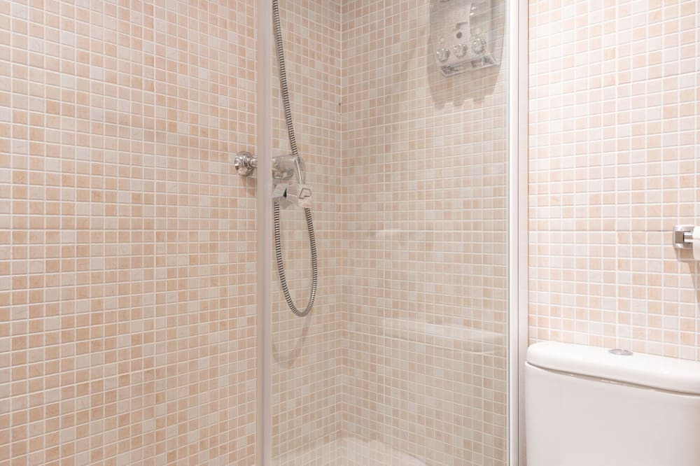 Photo of Bathroom in Gudar