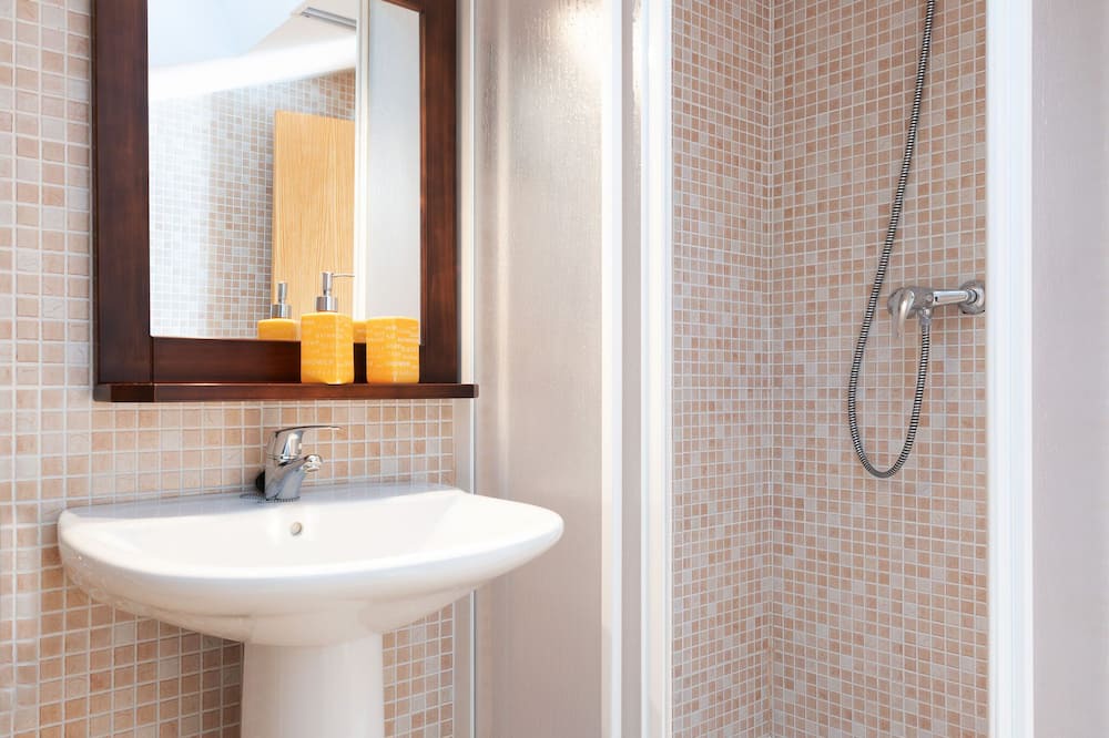 Photo of Bathroom in Gudar