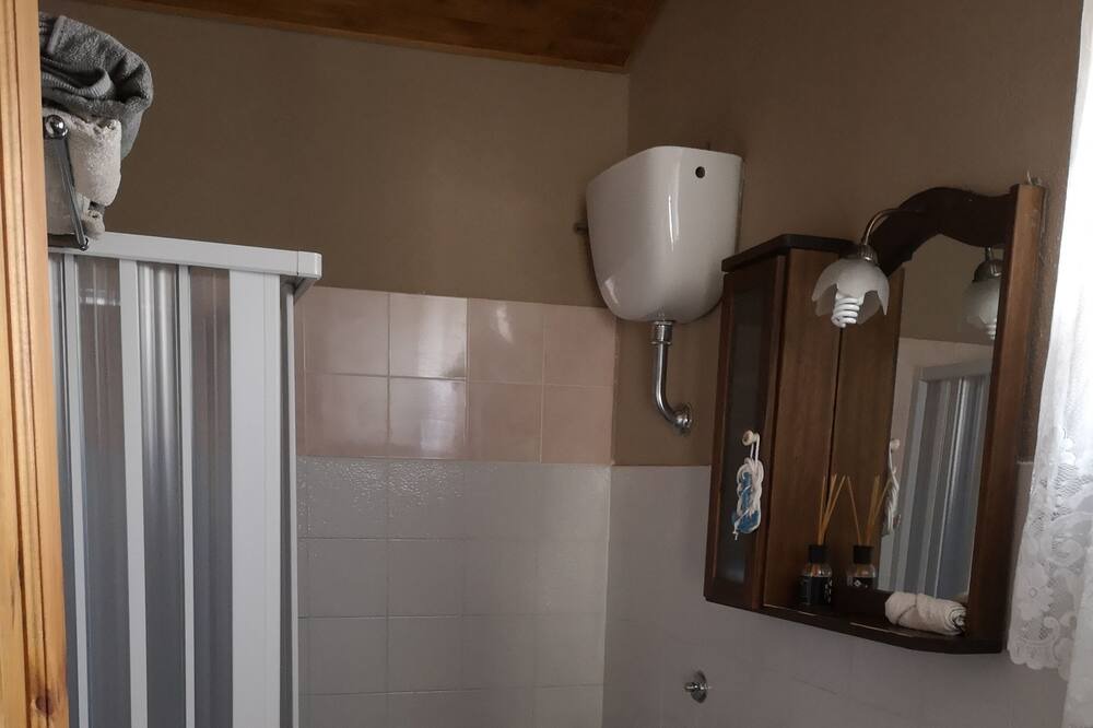 Photo of Bathroom in Sessano del Molise