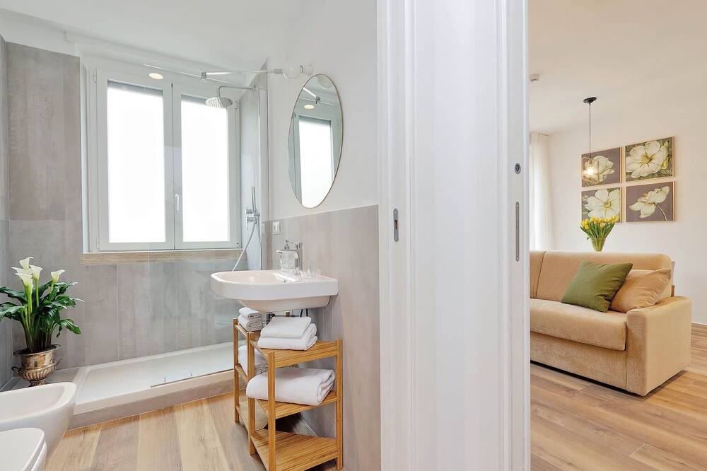 Photo of Bathroom in Rione XVIII Castro Pretorio