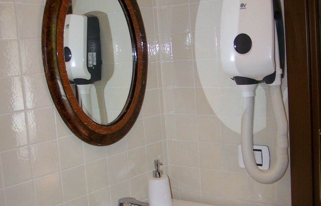 Photo of Bathroom in Belgirate