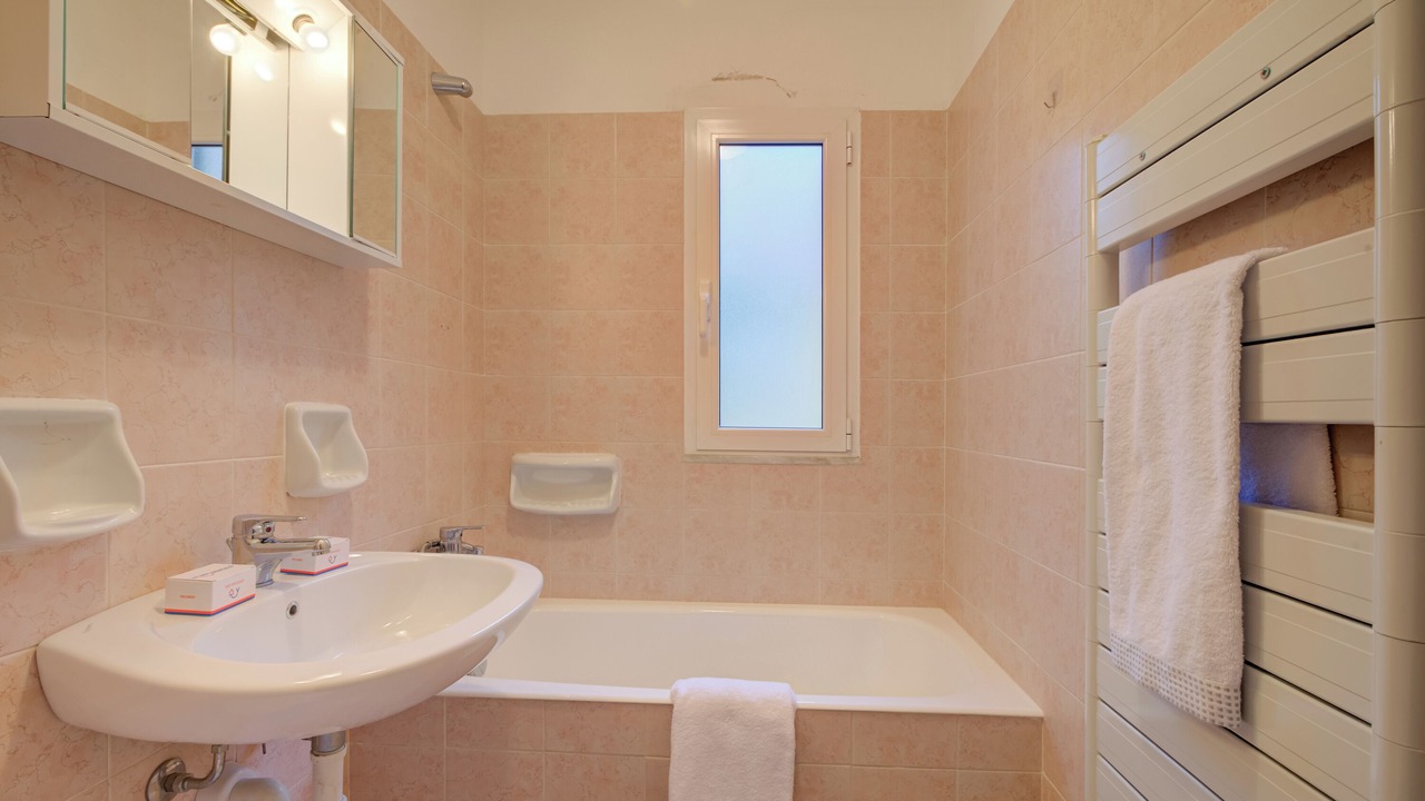 Photo of Bathroom in Moglio