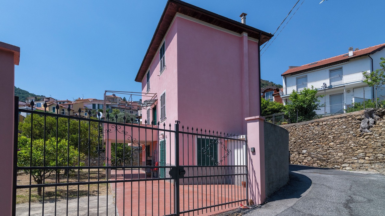 Photo of Outdoor in Moglio