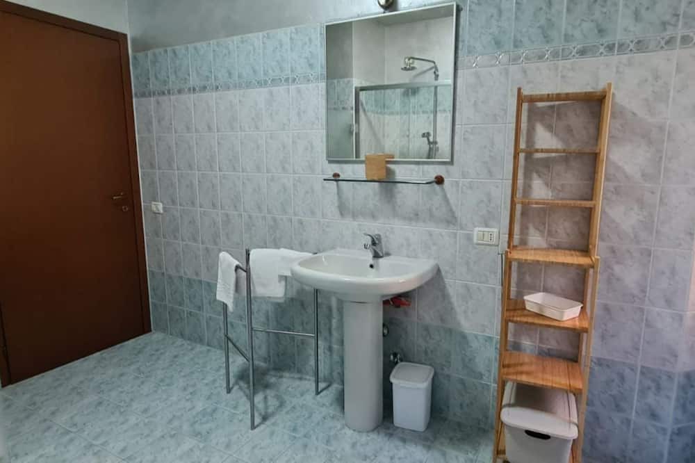 Photo of Bathroom in Predore