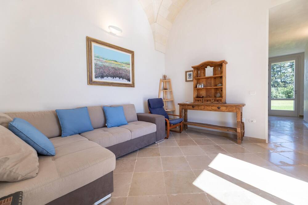 Photo of Livingroom in Borgagne