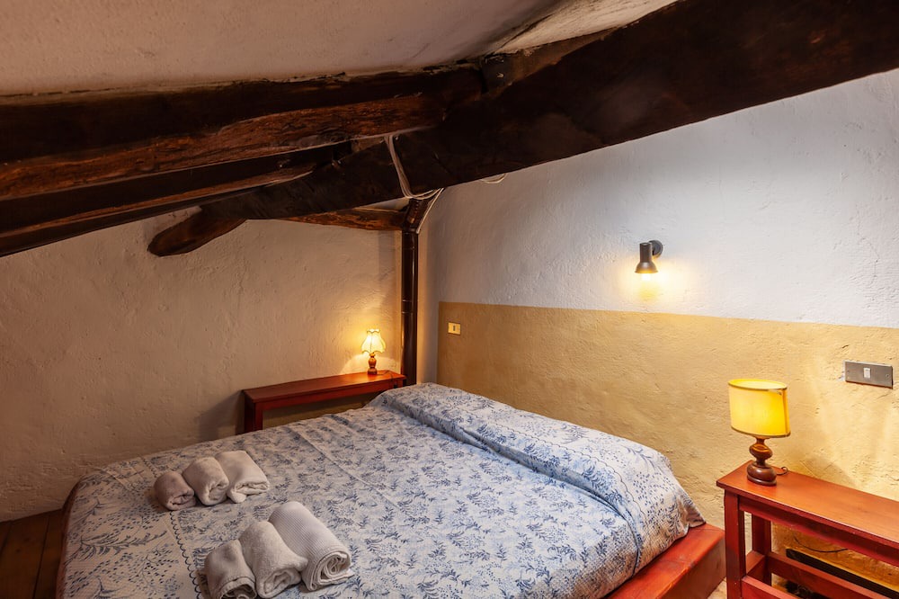 Photo of Bedroom in Maglietola