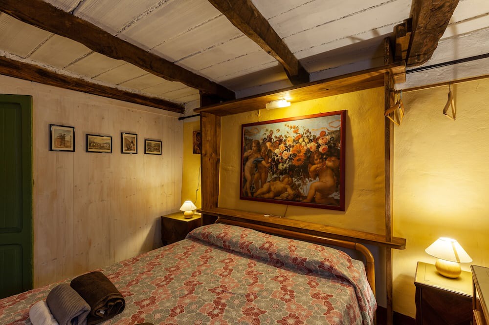 Photo of Bedroom in Maglietola