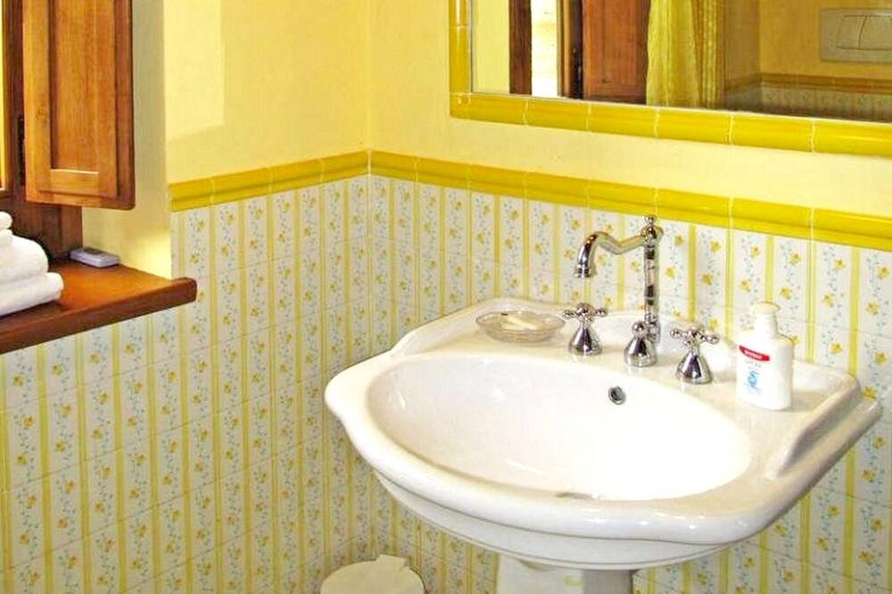 Photo of Bathroom in Ramazzano