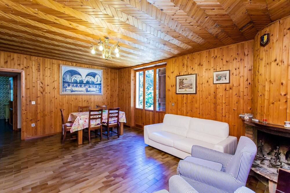 Photo of Livingroom in Ramazzano