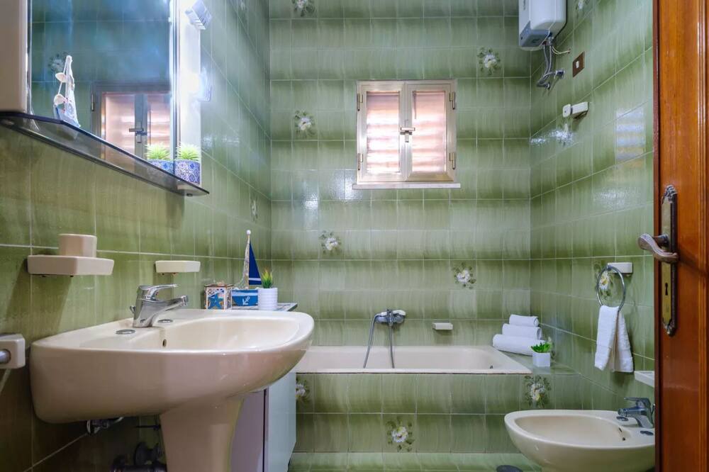 Photo of Bathroom in Torre Specchia Ruggeri