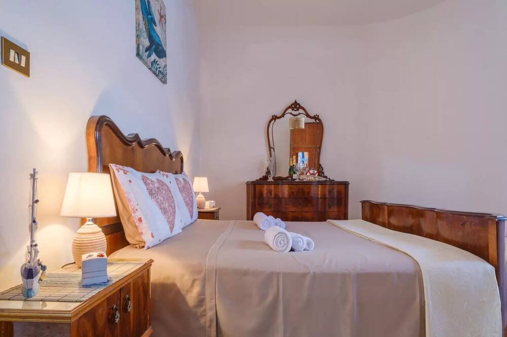 Photo of Bedroom in Torre Specchia Ruggeri