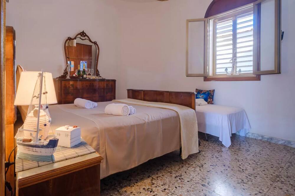 Photo of Bedroom in Torre Specchia Ruggeri