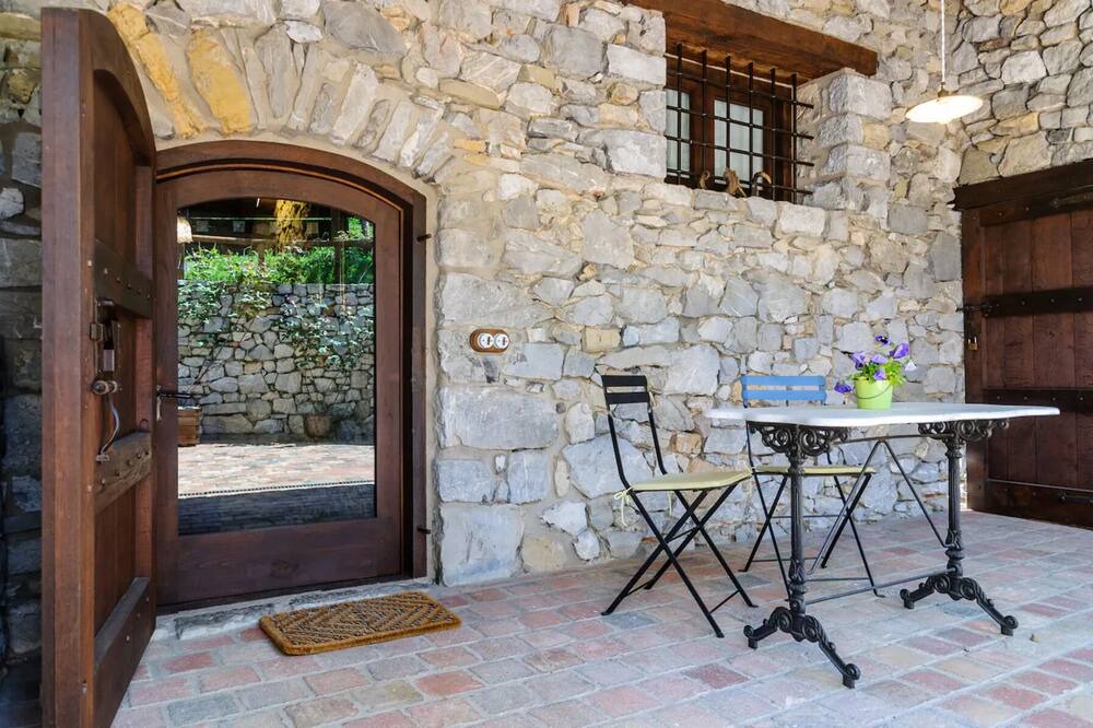 Photo of Patio Balcony in Montagut