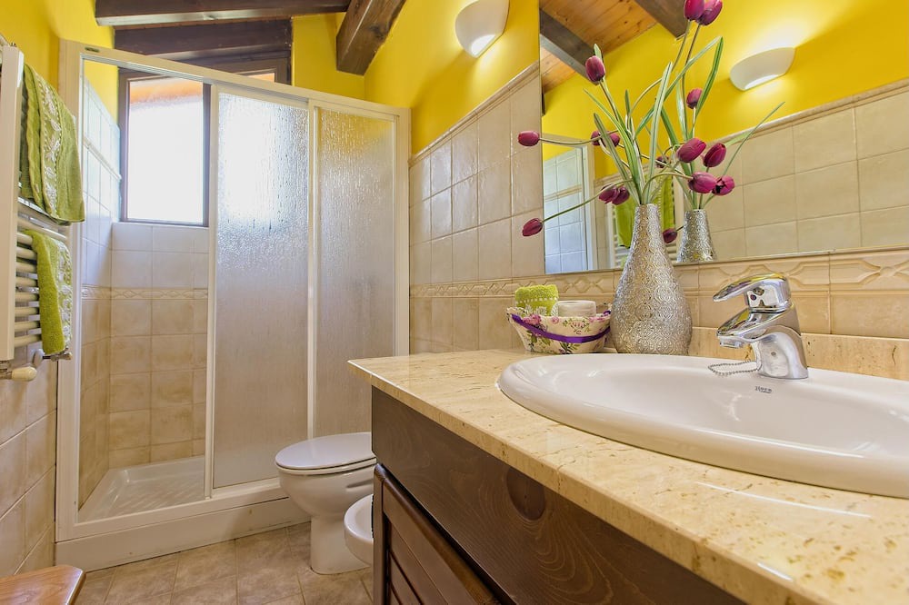 Photo of Bathroom in Tielve