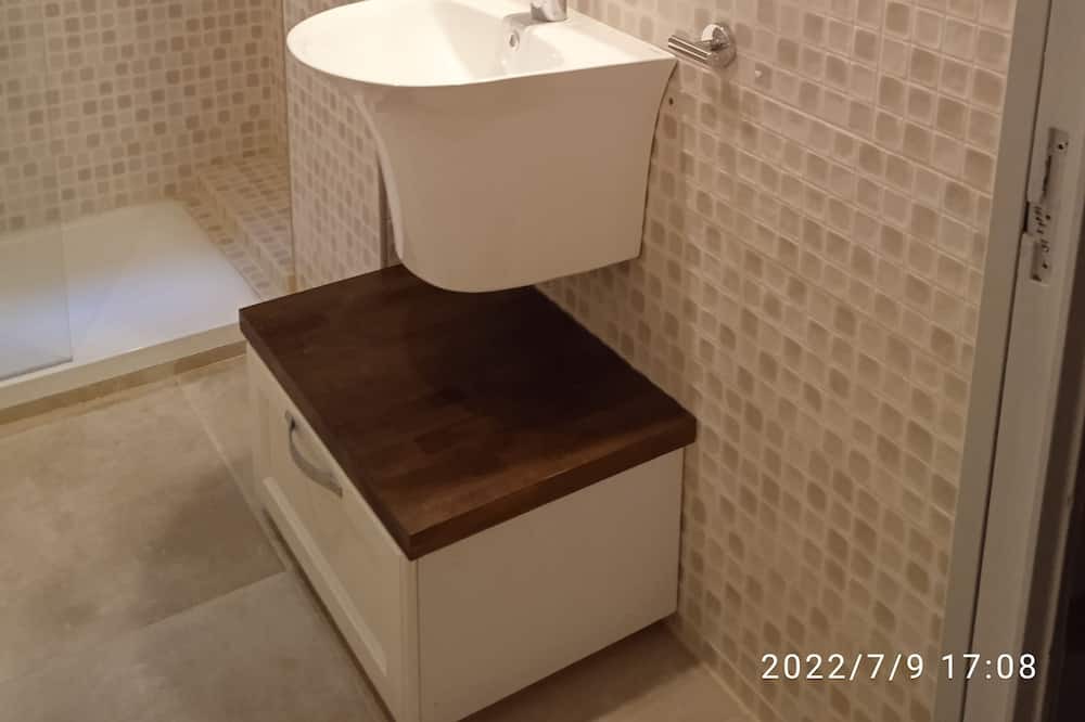 Photo of Bathroom in Lleida
