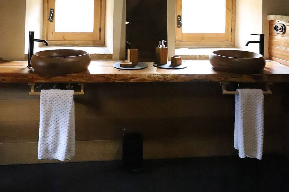 Photo of Bathroom in Olius