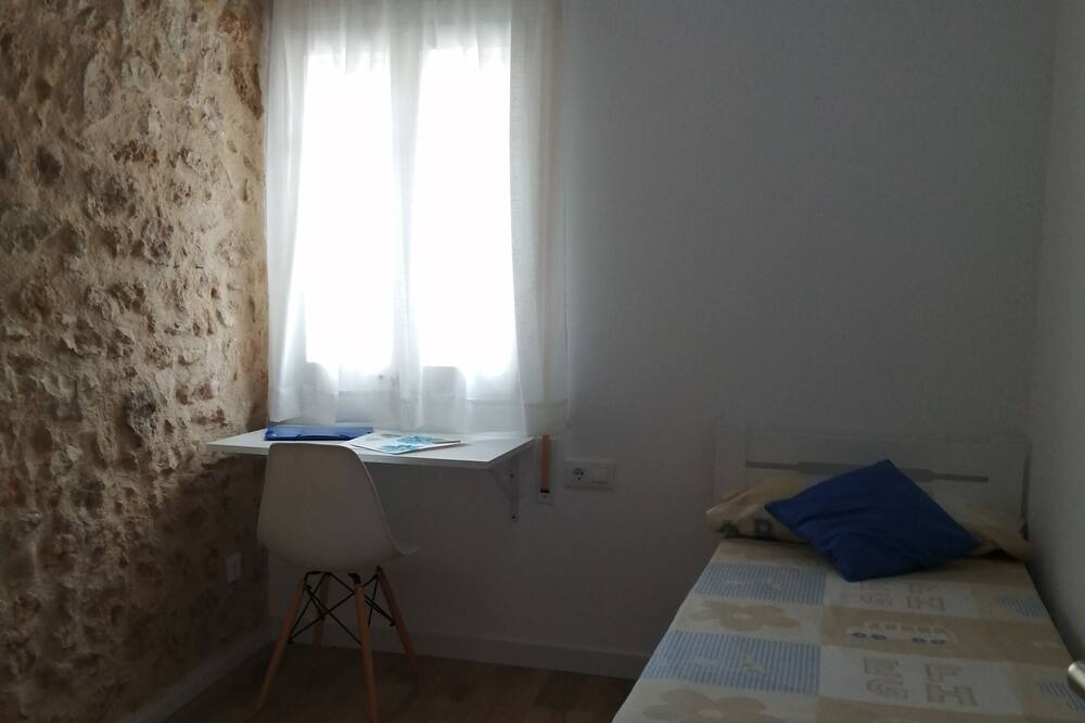 Photo of Bedroom in Tortosa