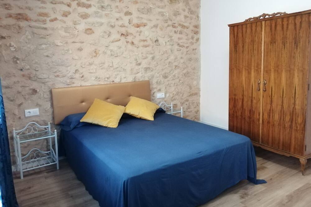 Photo of Bedroom in Tortosa