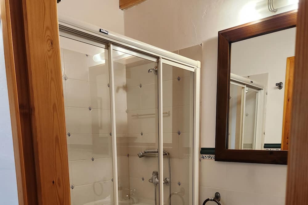 Photo of Bathroom in Fago