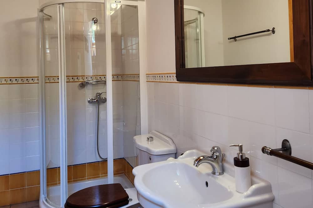 Photo of Bathroom in Fago
