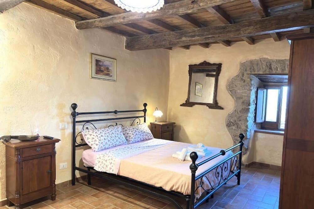 Photo of Bedroom in Artena
