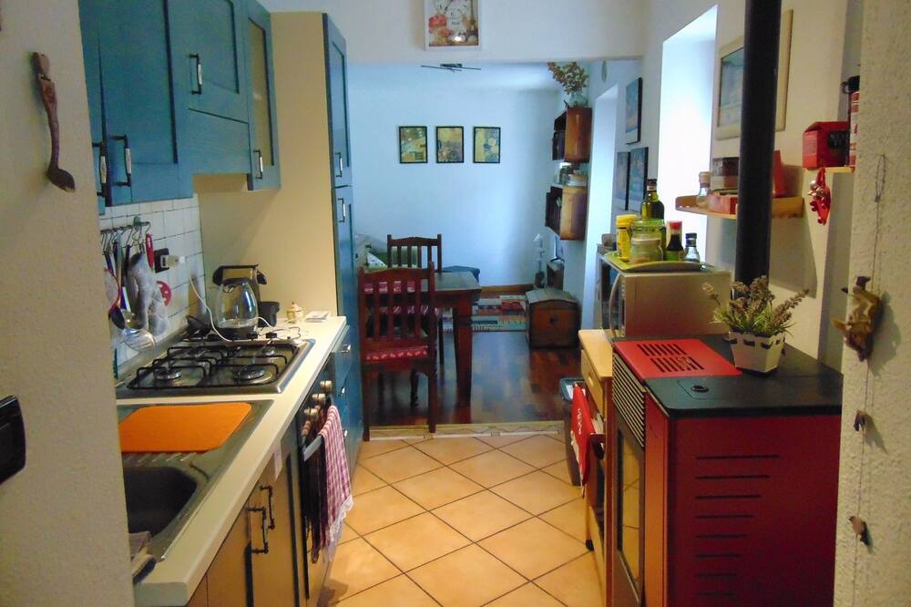 Photo of Kitchen in Issogne