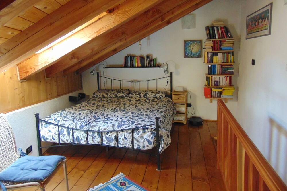 Photo of Bedroom in Issogne
