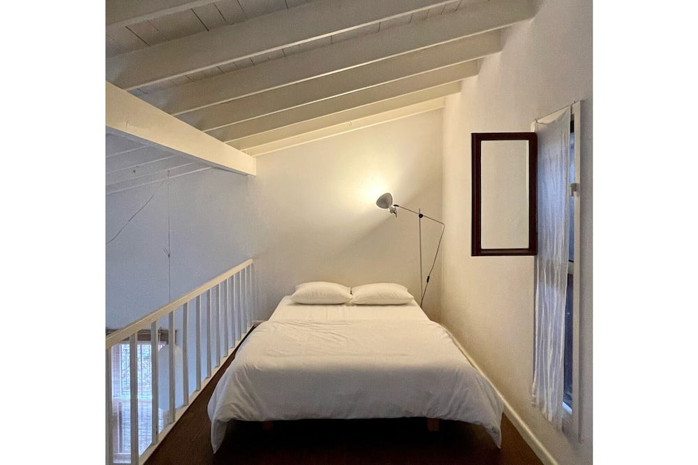 Photo of Bedroom in Adalar